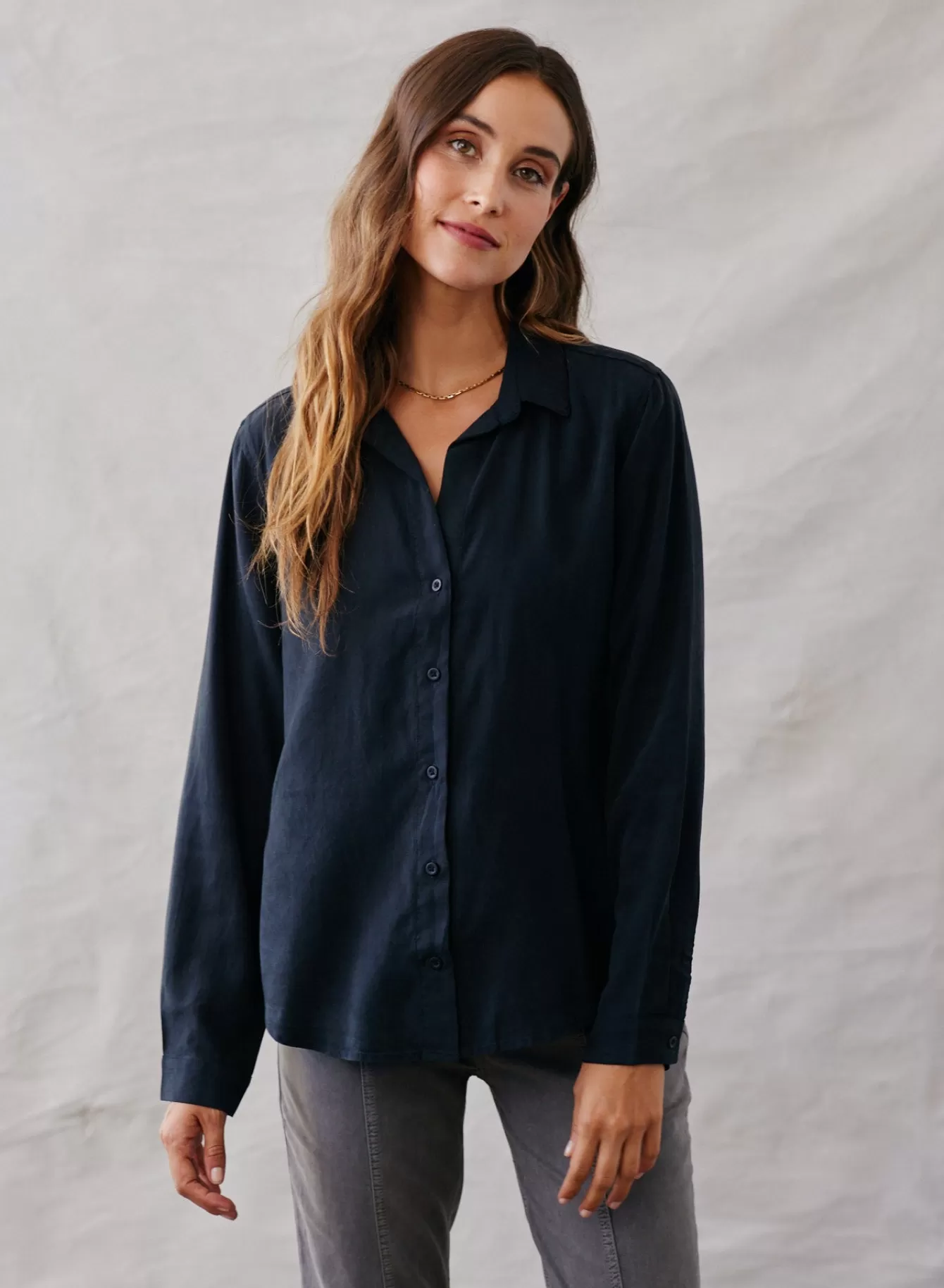 Bella Dahl Button Down-Long Sleeve Classic Button Down - Vintage Black